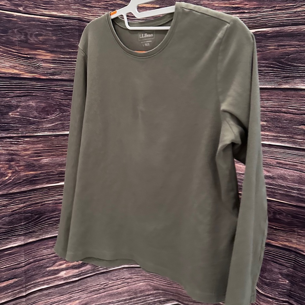 Olive green LLBean women’s large long sleeved tee